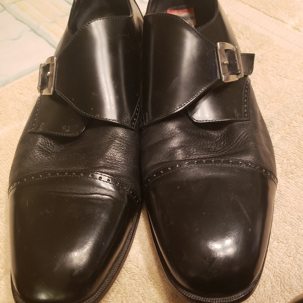 Men's dress shoes